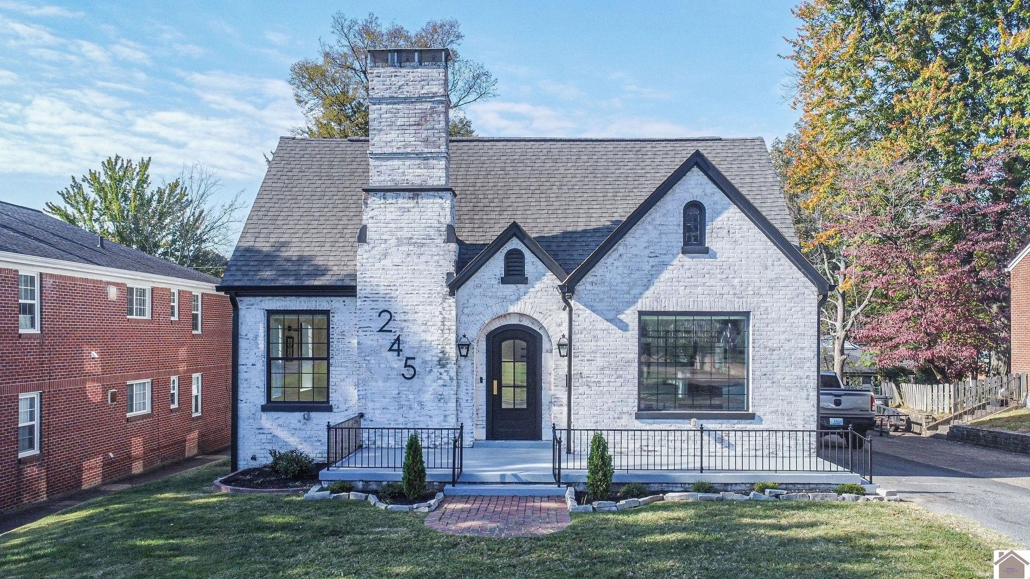 Single Family 3BR 3BA - 245 Sycamore Dr, Paducah, KY