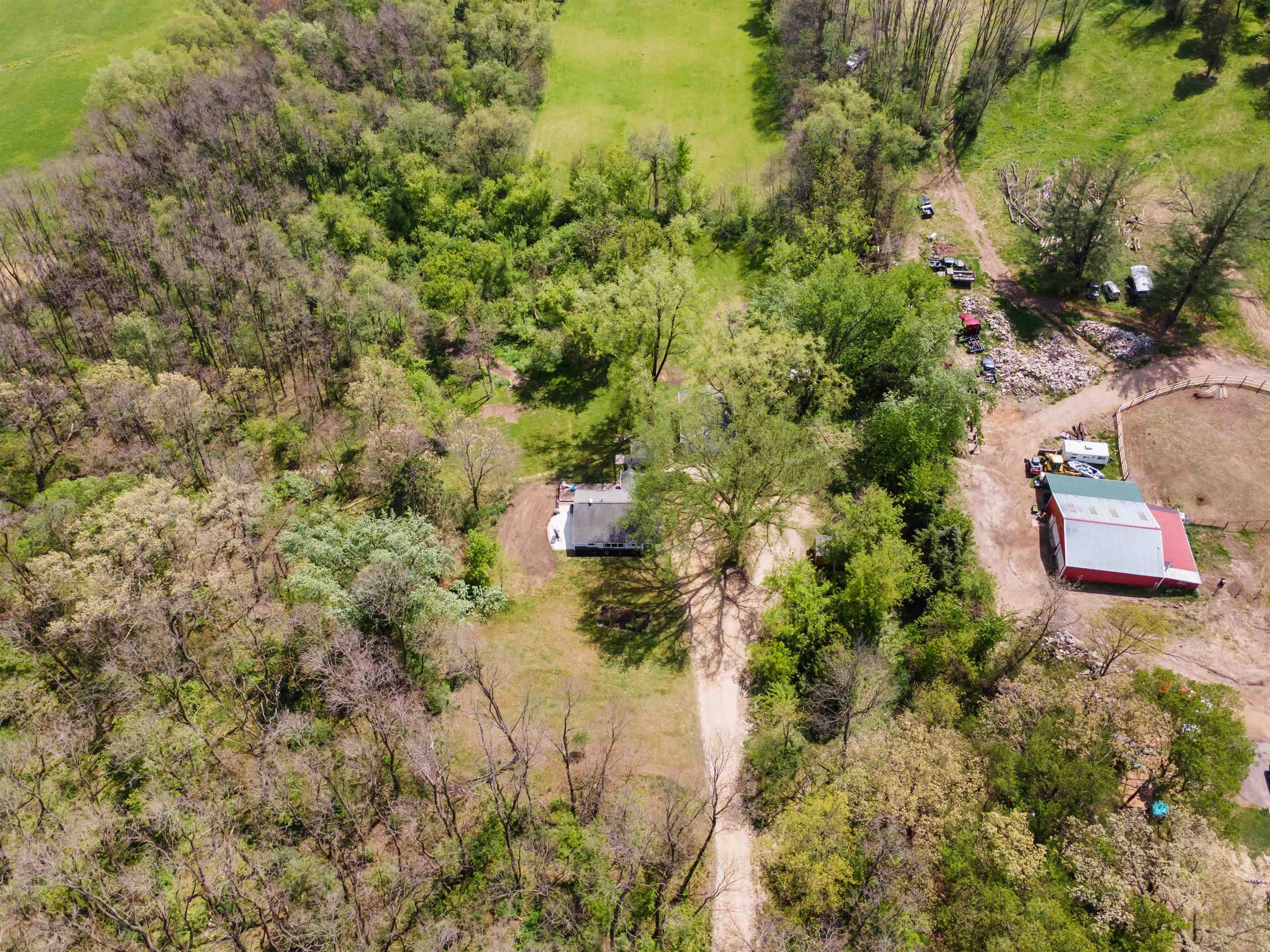 Single Family 2BR 1BA - 5606 Midland Road, Mazomanie, WI