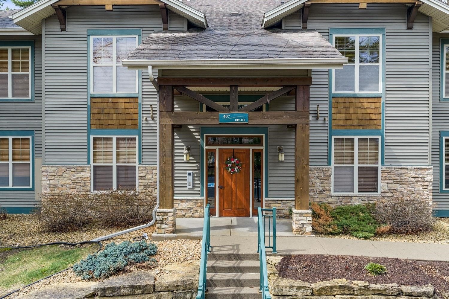 Condo 2BR 2BA - 407 Clara Avenue, Wisconsin Dells, WI
