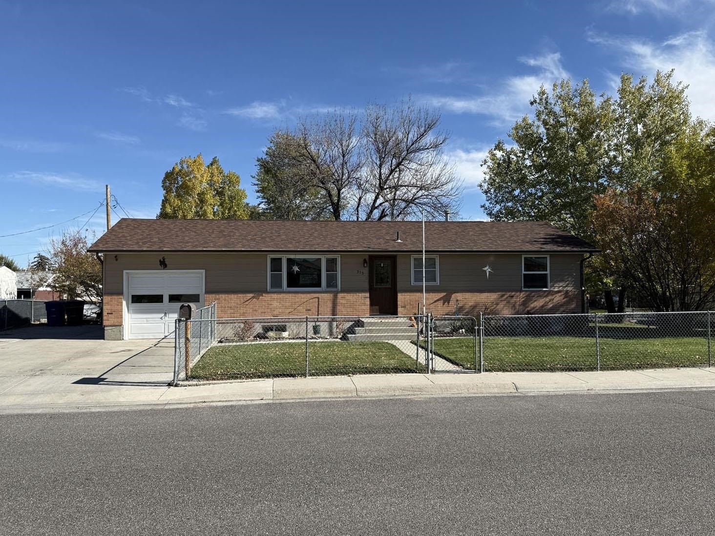 Single Family 4BR 2BA - 315 Elizabeth, Riverton, WY