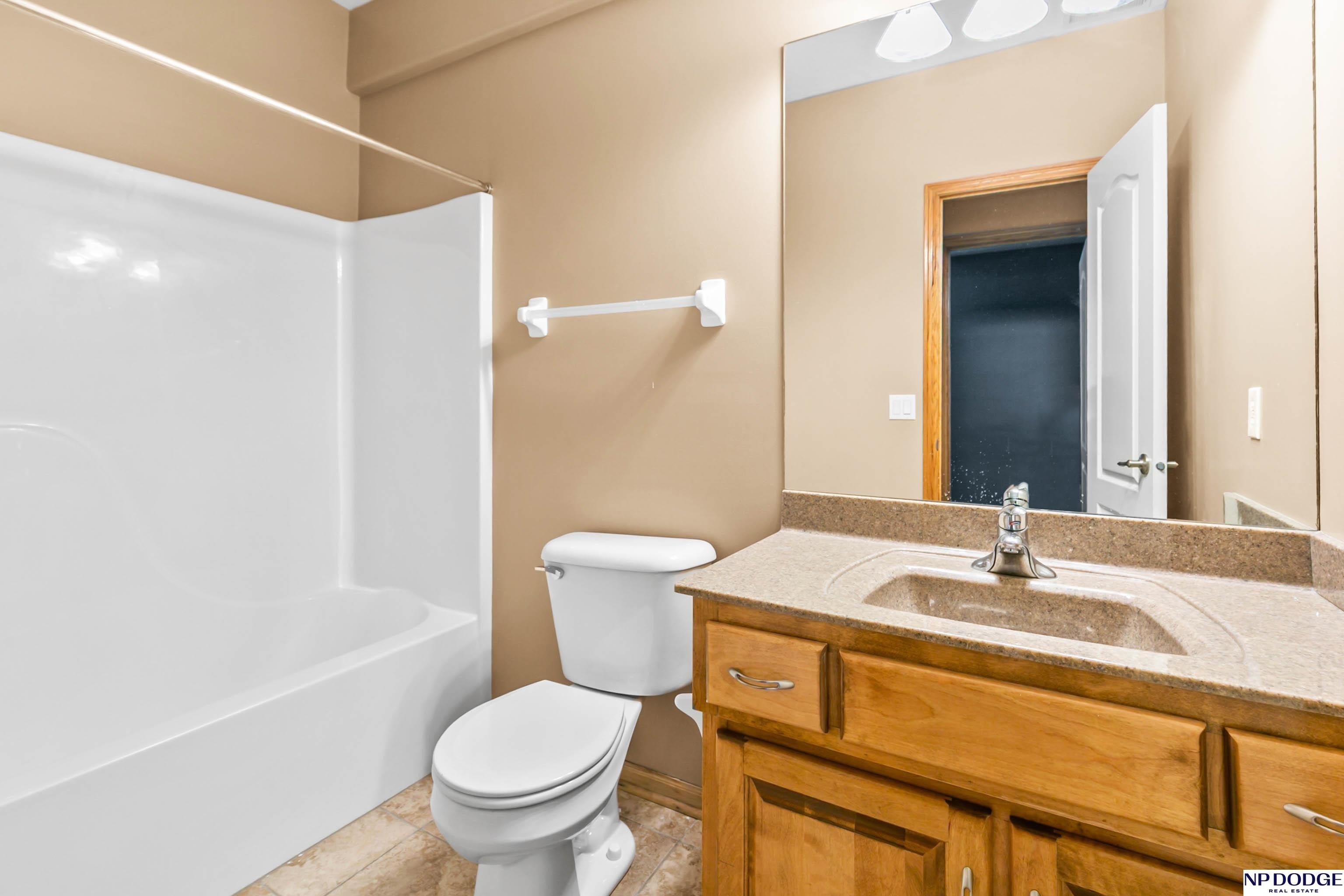 Single Family 4BR 3BA - 7408 S 103rd Avenue, La Vista, NE