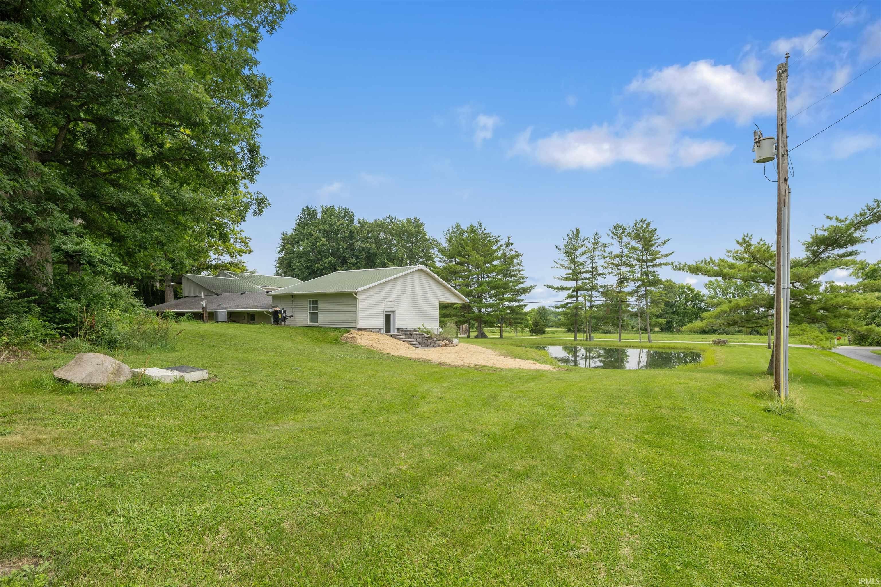 Single Family 3BR 3BA - 11778 N Roanoke Road, Roanoke, IN