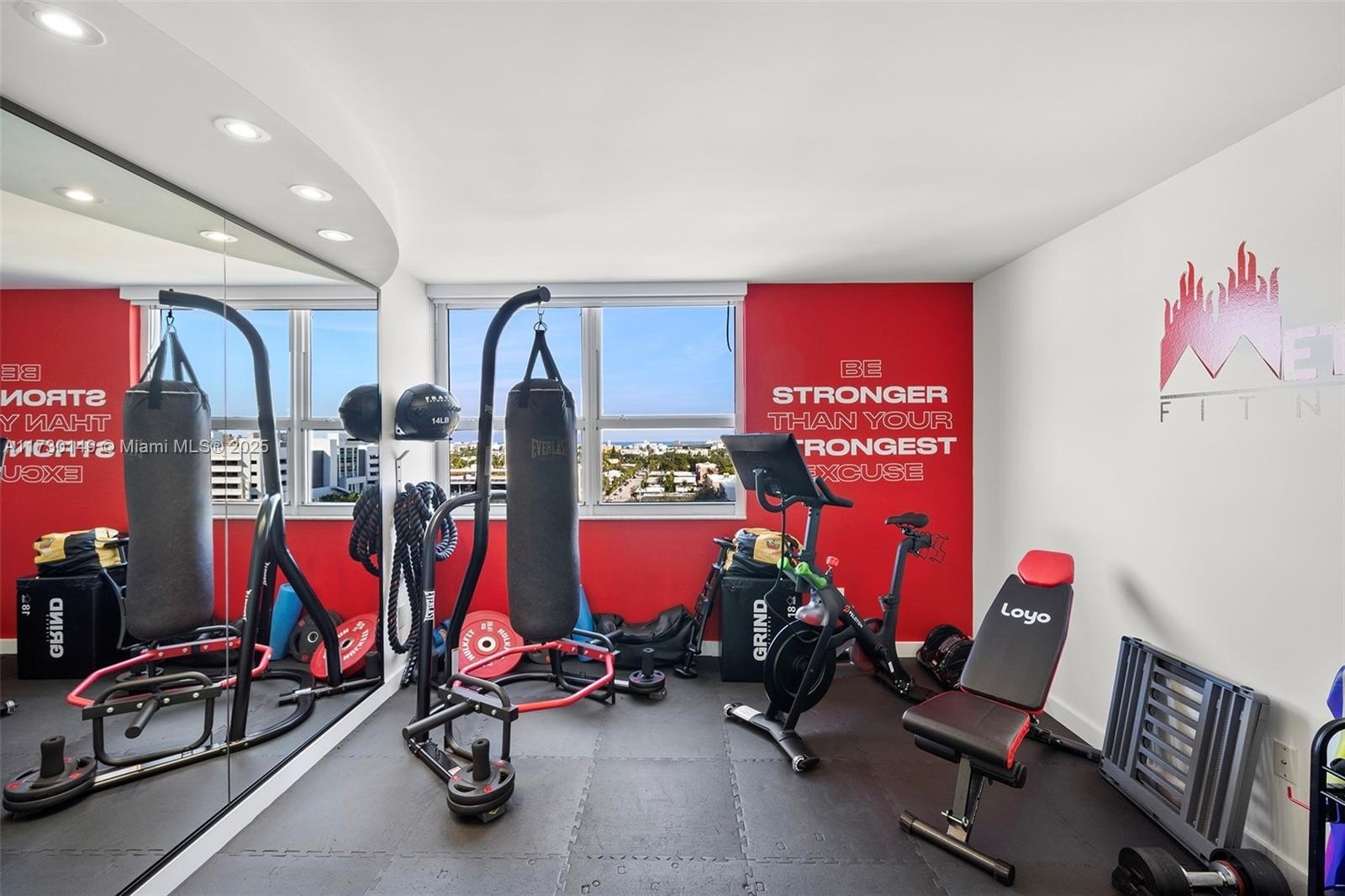 Condo 2BR 2BA - 650 West Ave, Miami  Beach, FL