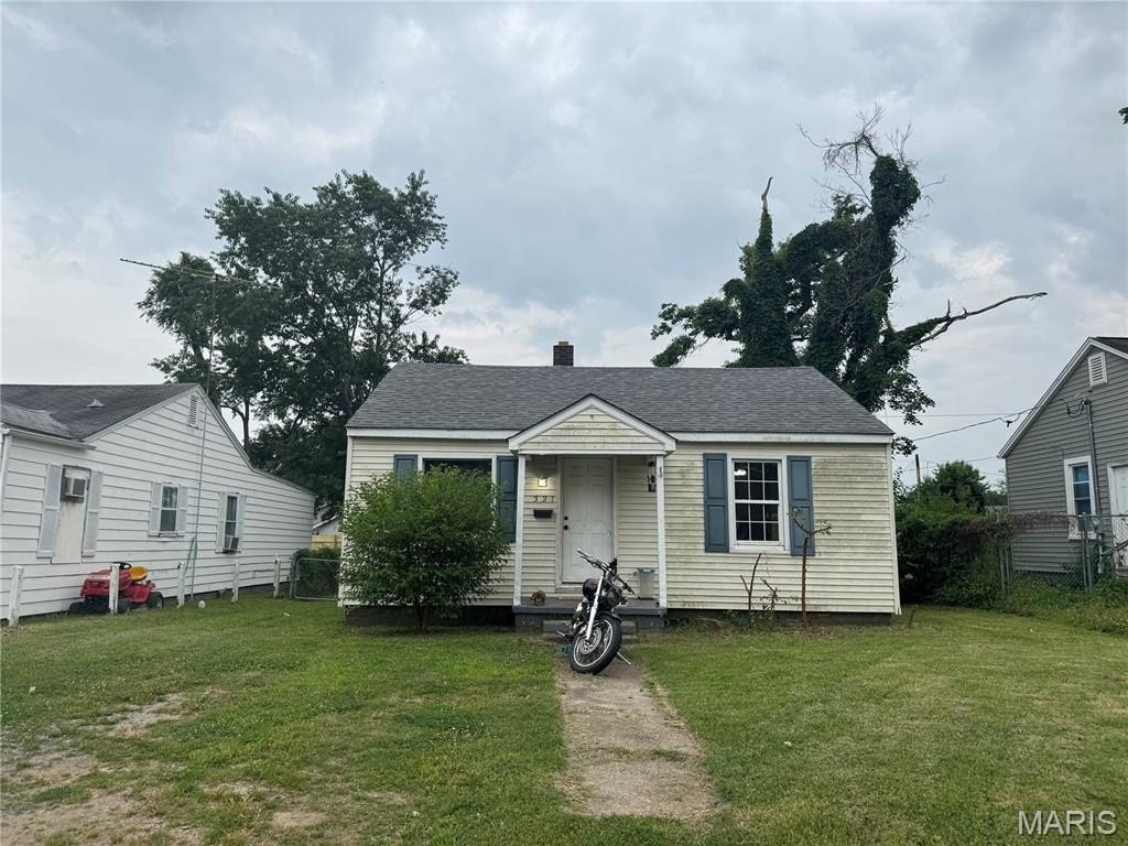 Single Family 2BR 1BA - 321 Benton Street, Sikeston, MO