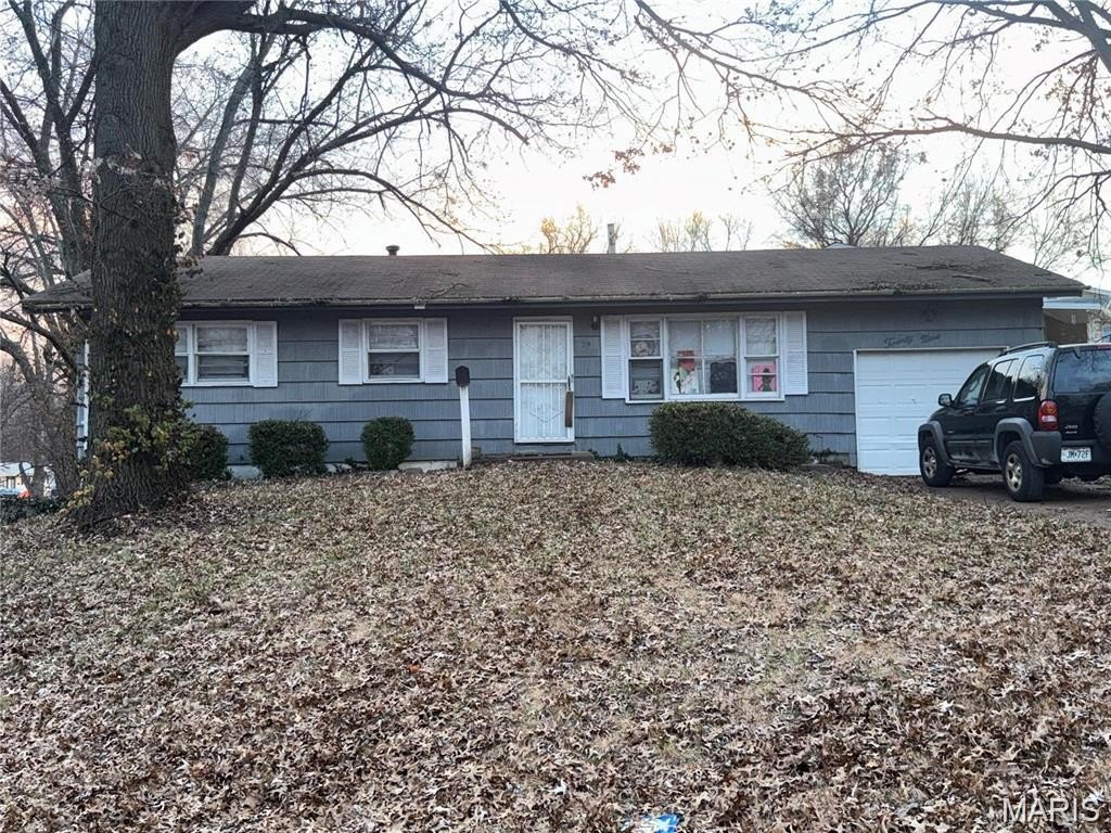 Single Family 3BR 1BA - 29 Fenwick Drive, St Louis, MO