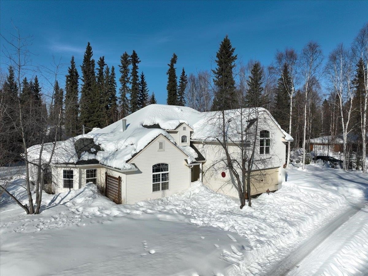 Single Family 4BR 2BA - 2950 DOUGHCHEE AVENUE, North Pole, AK