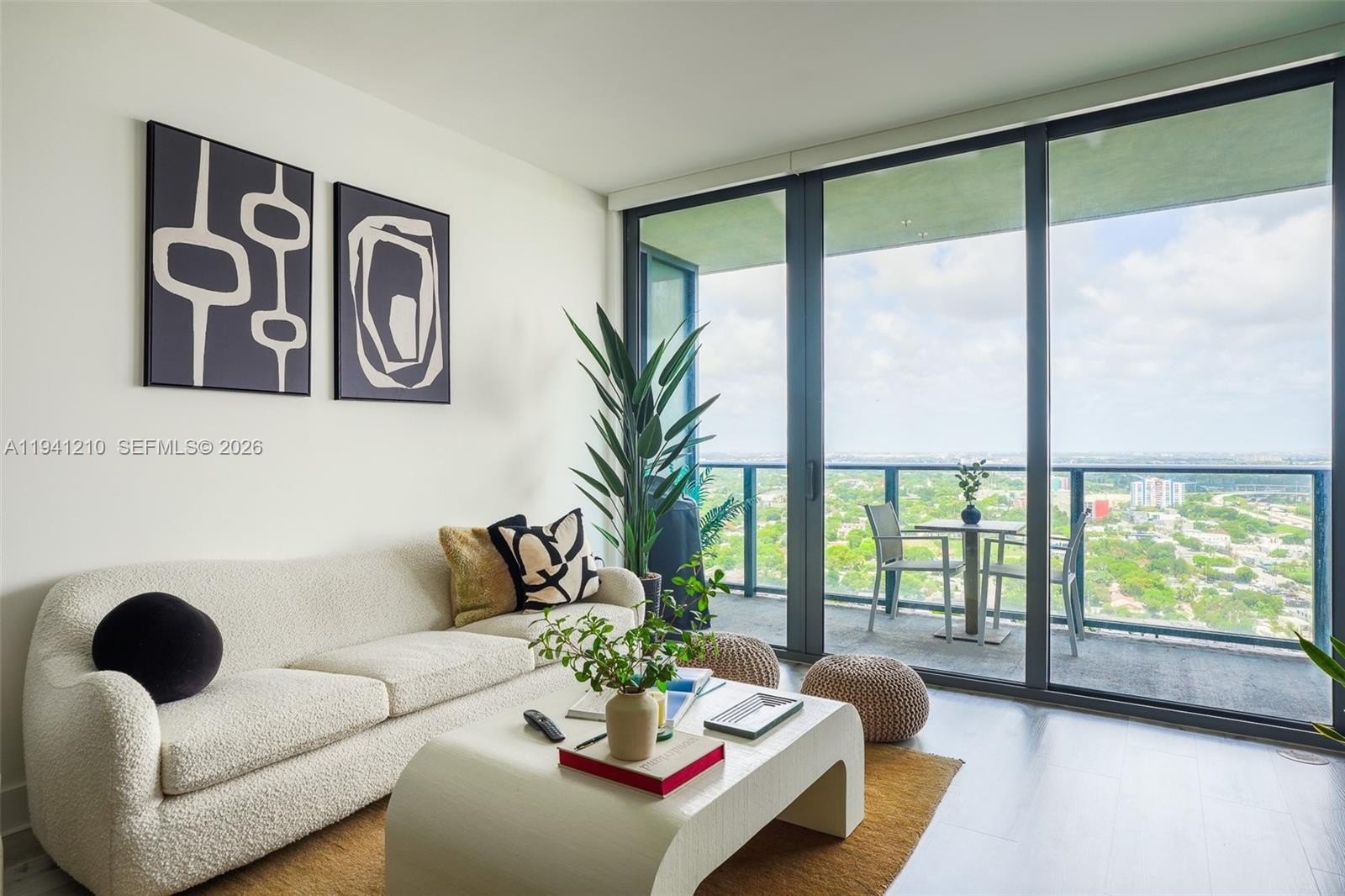 Condo 1BR 1BA - 121 NE 34th St, Miami, FL