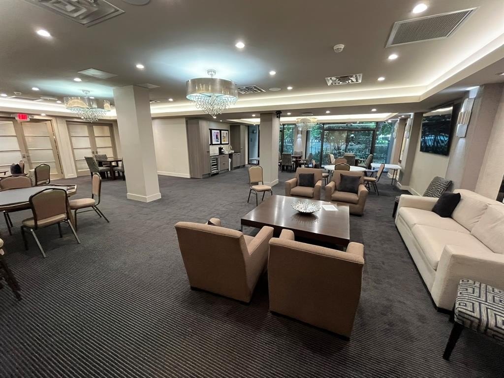 Condo 2BR 2BA - 5200 Keller Springs Road, Dallas, TX