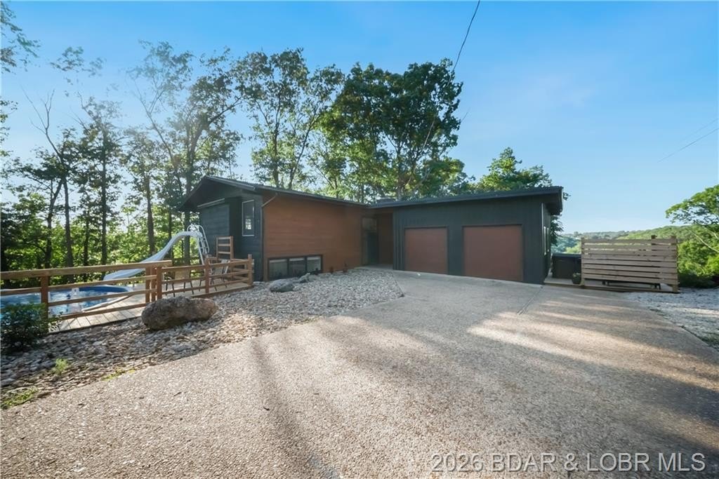 Single Family 4BR 2BA - 891 Panoramic Drive, Camdenton, MO