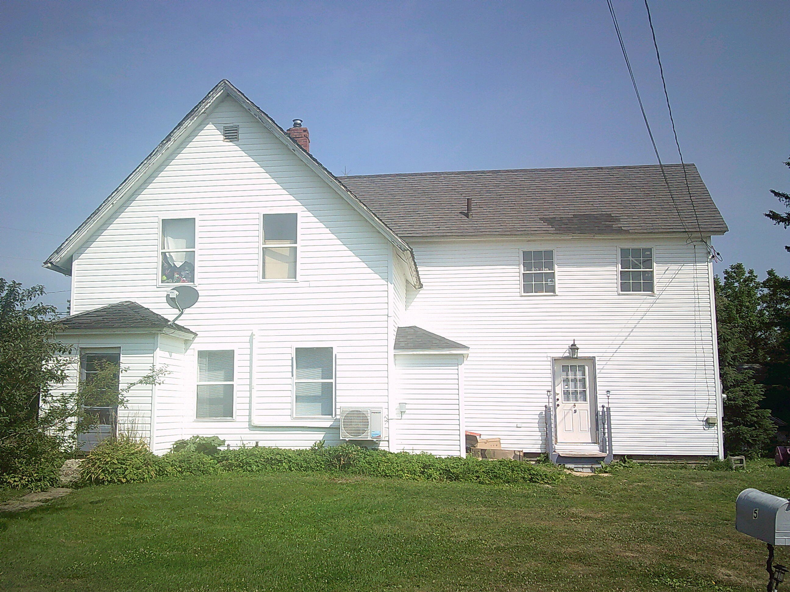Single Family 4BR 2BA - 5 Lincoln Street, Fort Fairfield, ME