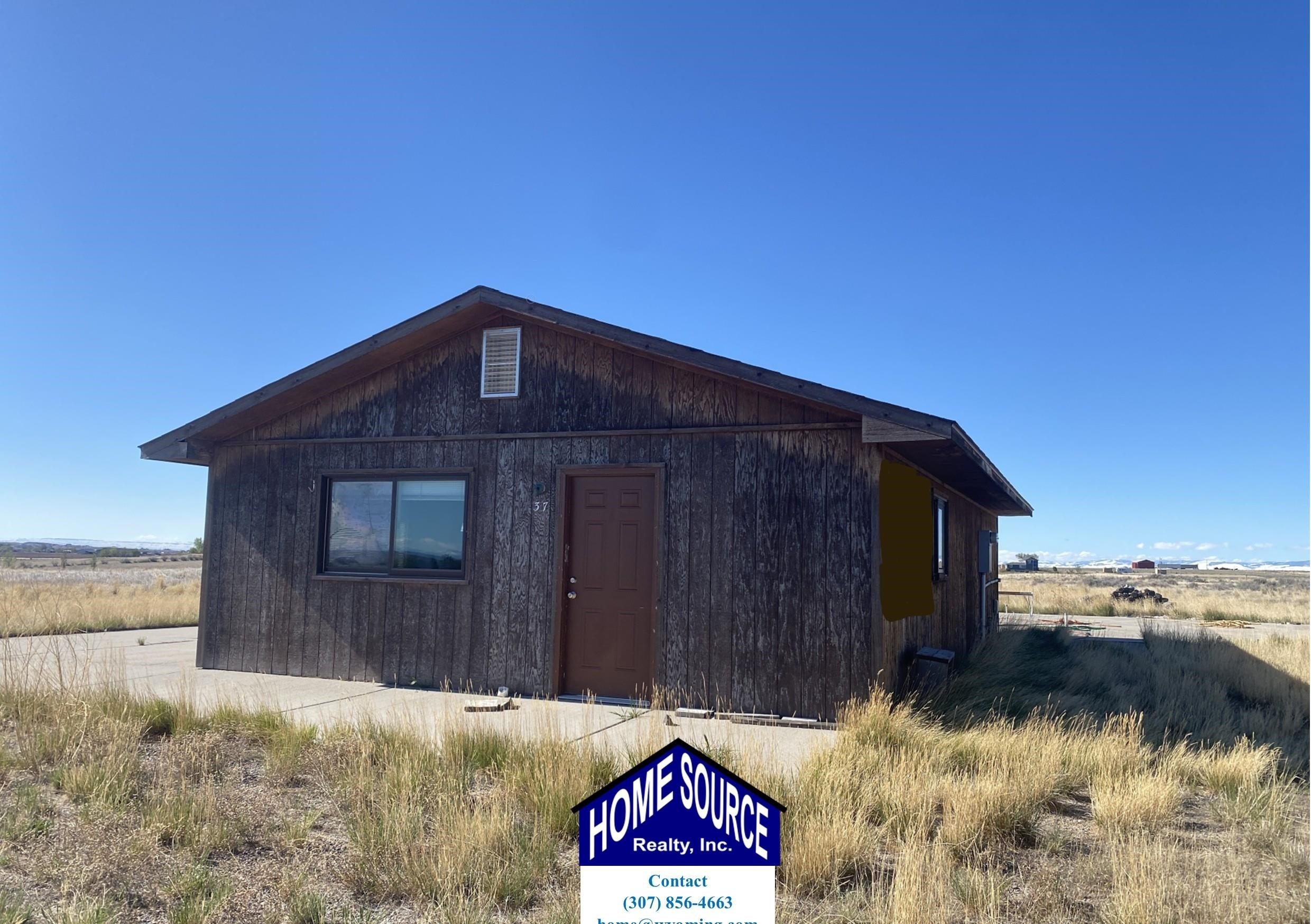 Single Family 1BR 1BA - 37 Renegade, Riverton, WY