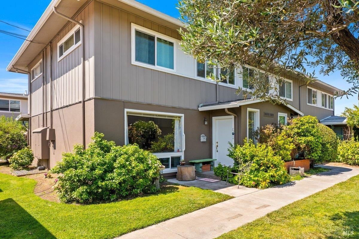 Condo 3BR 2BA - 1072 Los Gamos Road, San Rafael, CA