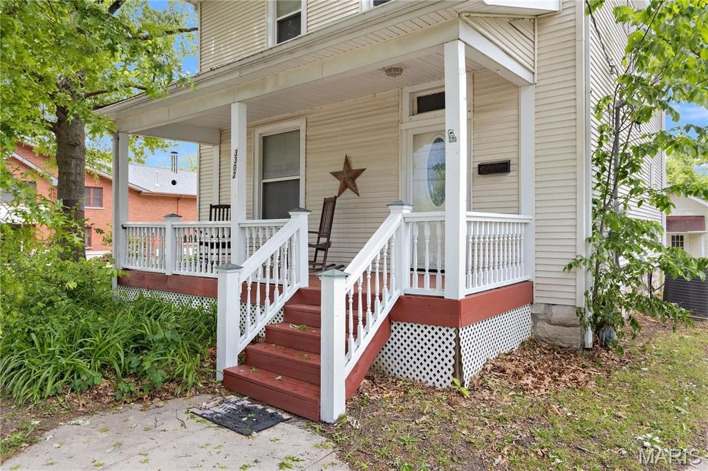Single Family 3BR 2BA - 3302 College Avenue, Alton, IL