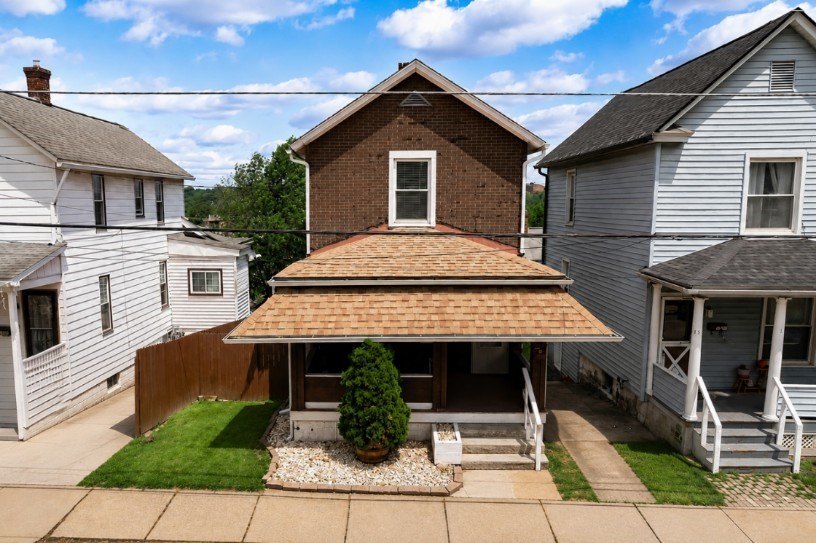 Single Family 2BR 2BA - 109 Hickory St, City of But SW, PA