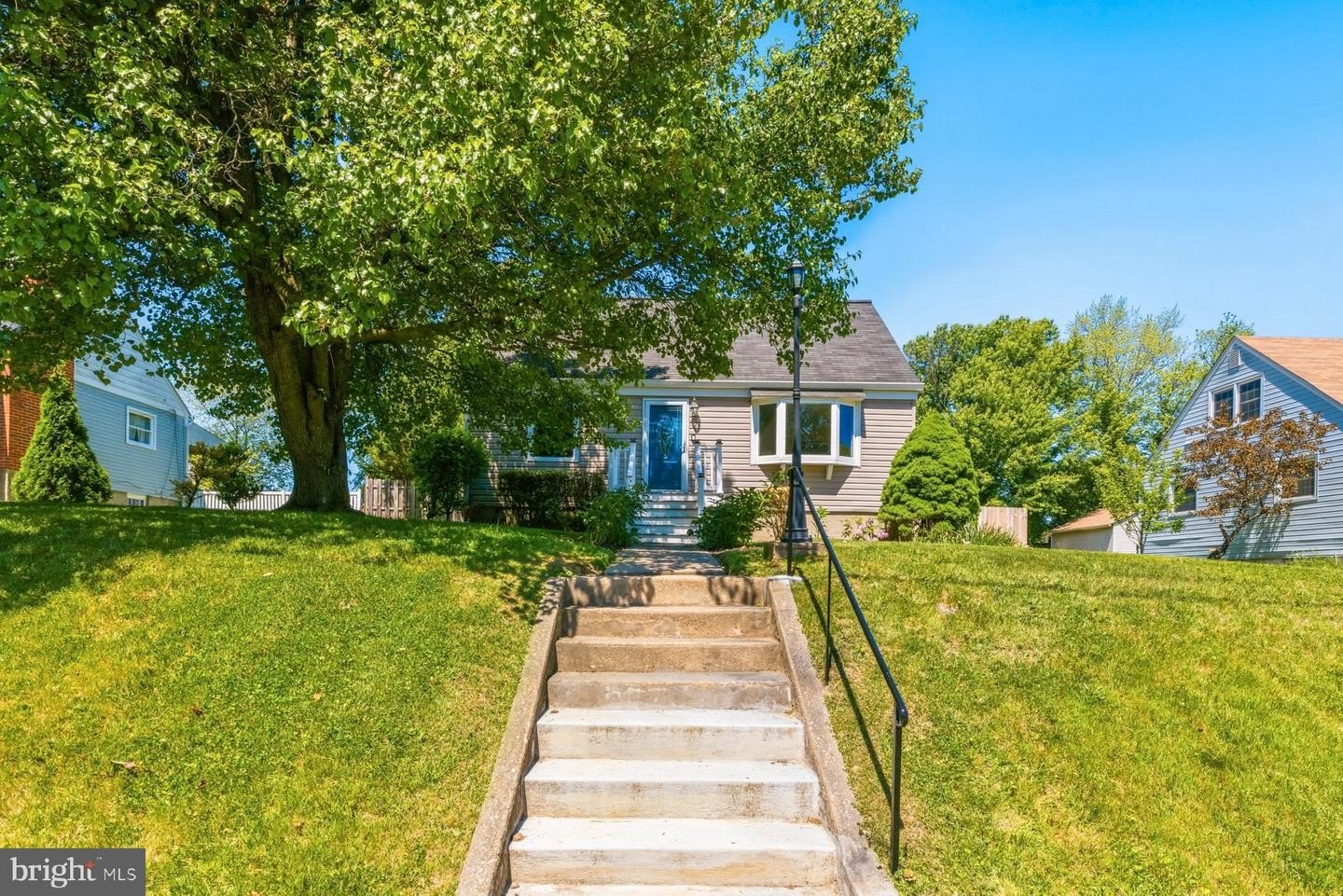 Single Family 3BR 3BA - 9704 OAKDALE AVE, PARKVILLE, MD