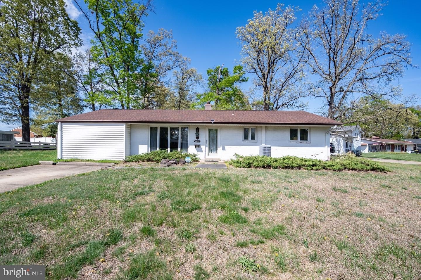 Single Family 3BR 2BA - 6820 CONSTANCE DR, SPRINGFIELD, VA