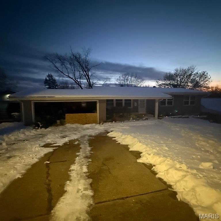 Single Family 3BR 2BA - 605 Stone Street, De Soto, MO