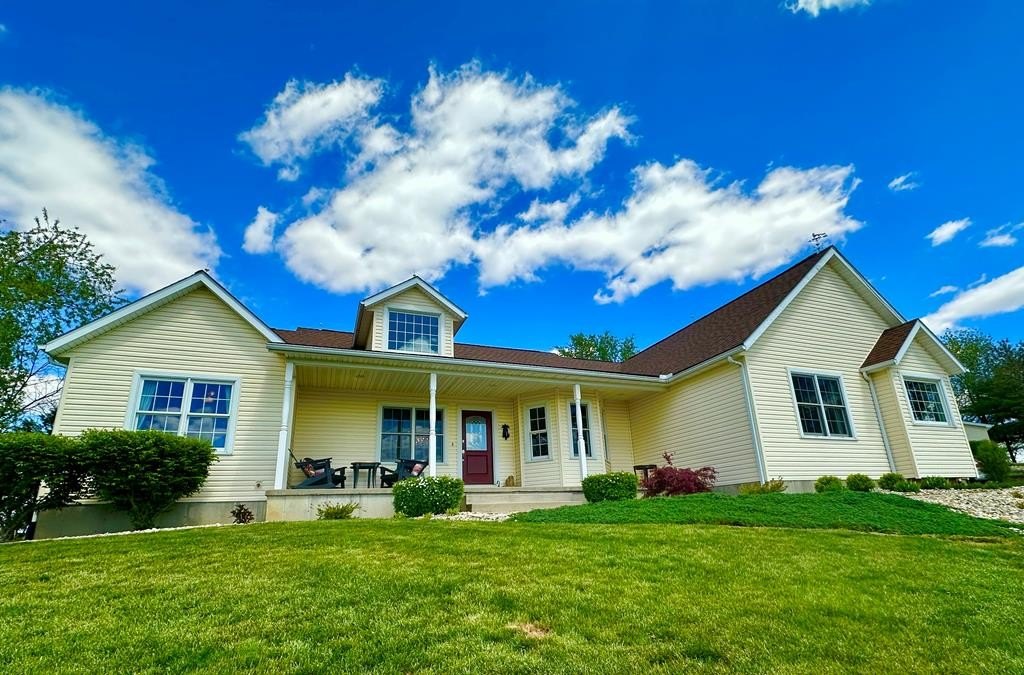 Single Family 3BR 2BA - 487 Fox Hill Drive, Chillicothe, OH