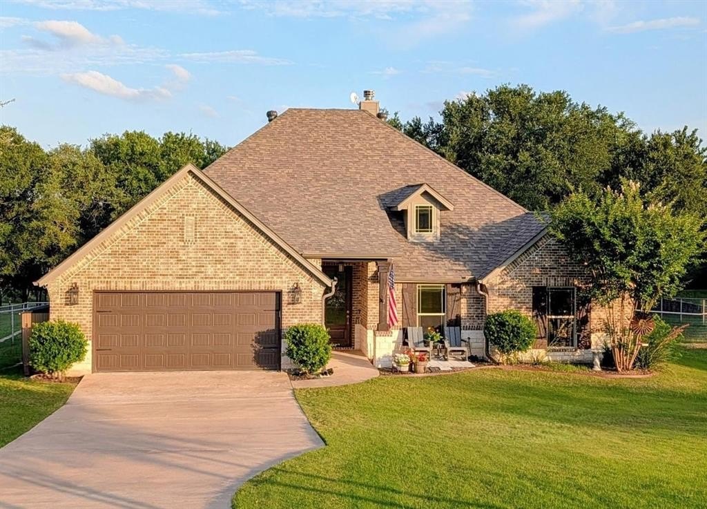 Single Family 4BR 3BA - 1188 Riverwood Trail, Cleburne, TX
