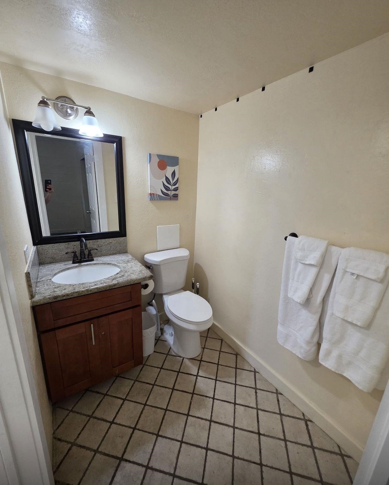 Condo 2BR 1BA - 111 Kahului BEach Rd Dr, Kahului, HI