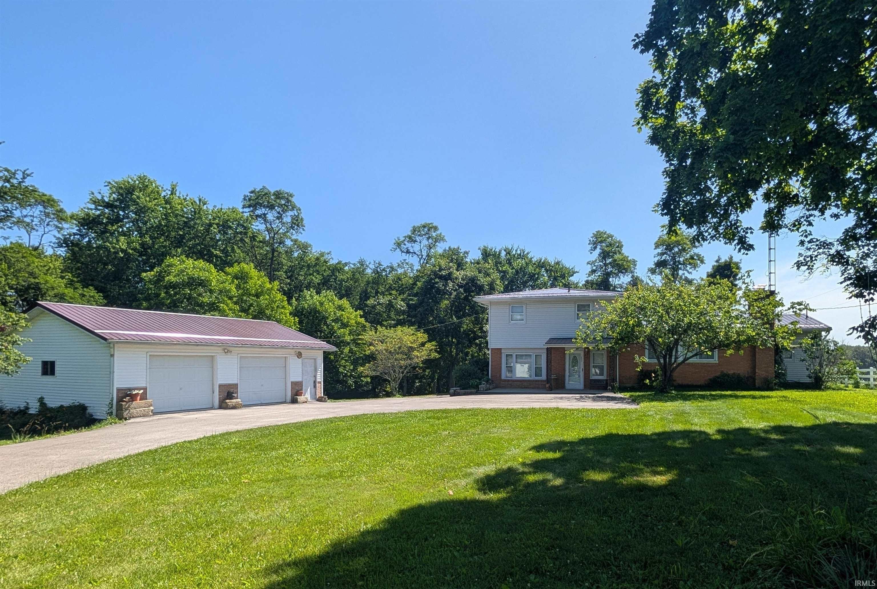 Single Family 4BR 2BA - 12689 E Burnett Lane, Springville, IN