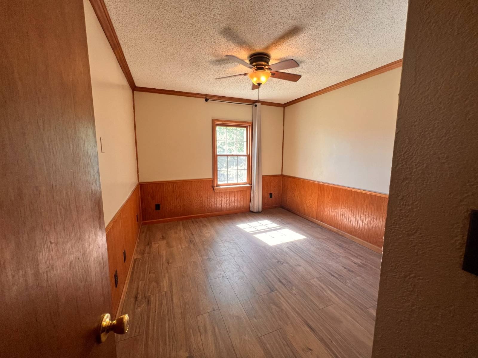 Single Family 2BR 1BA - 416 Yellowstone Ave, Alliance, NE
