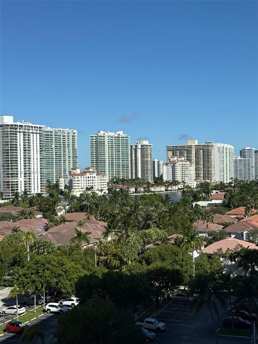 Condo 2BR 2BA - 19370 Collins Ave, Sunny  Isles  Beach, FL