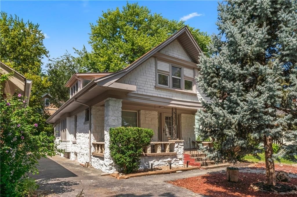 Single Family 3BR 3BA - 4328 Terrace Street, Kansas City, MO