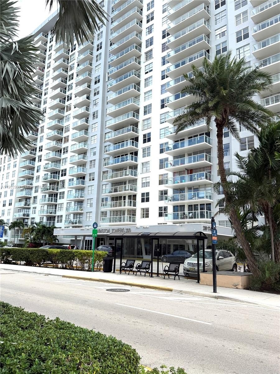Condo 2BR 2BA - 230 174th St, Sunny  Isles  Beach, FL