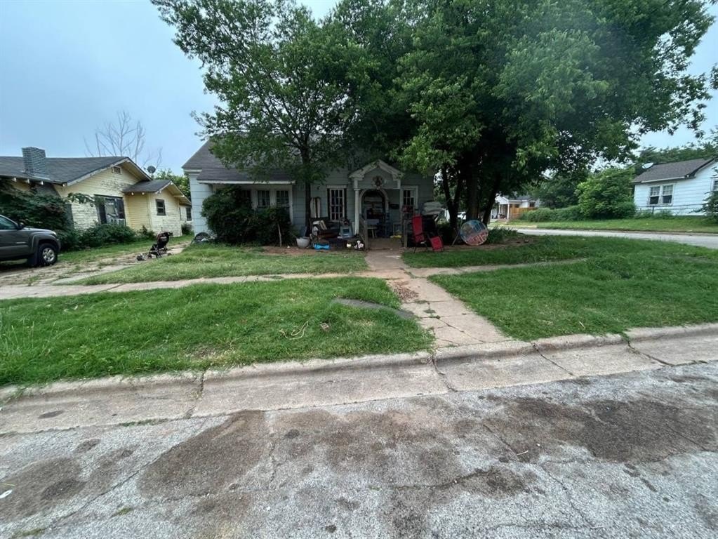 Single Family 3BR 1BA - 2100 Brown Street, Wichita Falls, TX