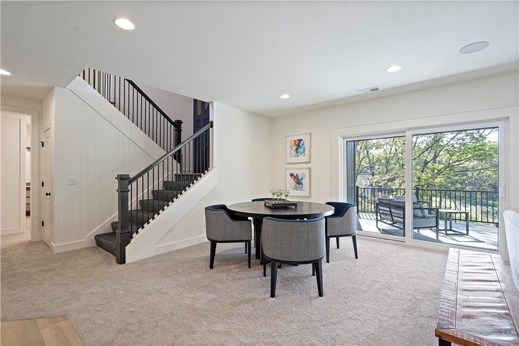 Single Family 4BR 4BA - 4921 NW 70th Terrace, Kansas City, MO