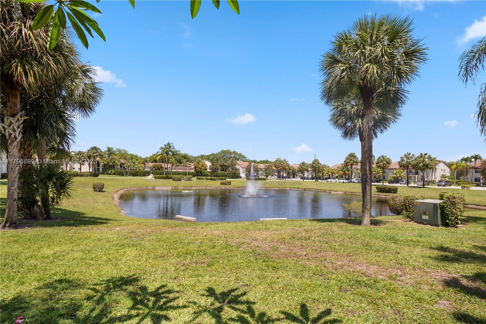 Condo 2BR 2BA - 22053 Palms Way, Boca Raton, FL