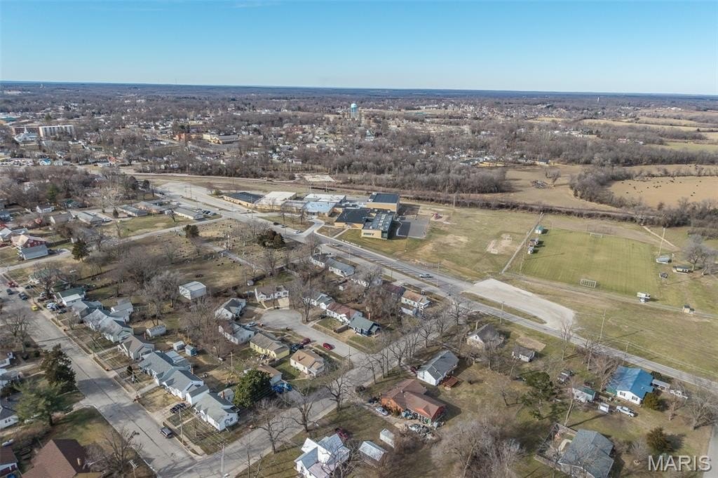 Single Family 2BR 1BA - 6 Cambridge Court, Lebanon, MO