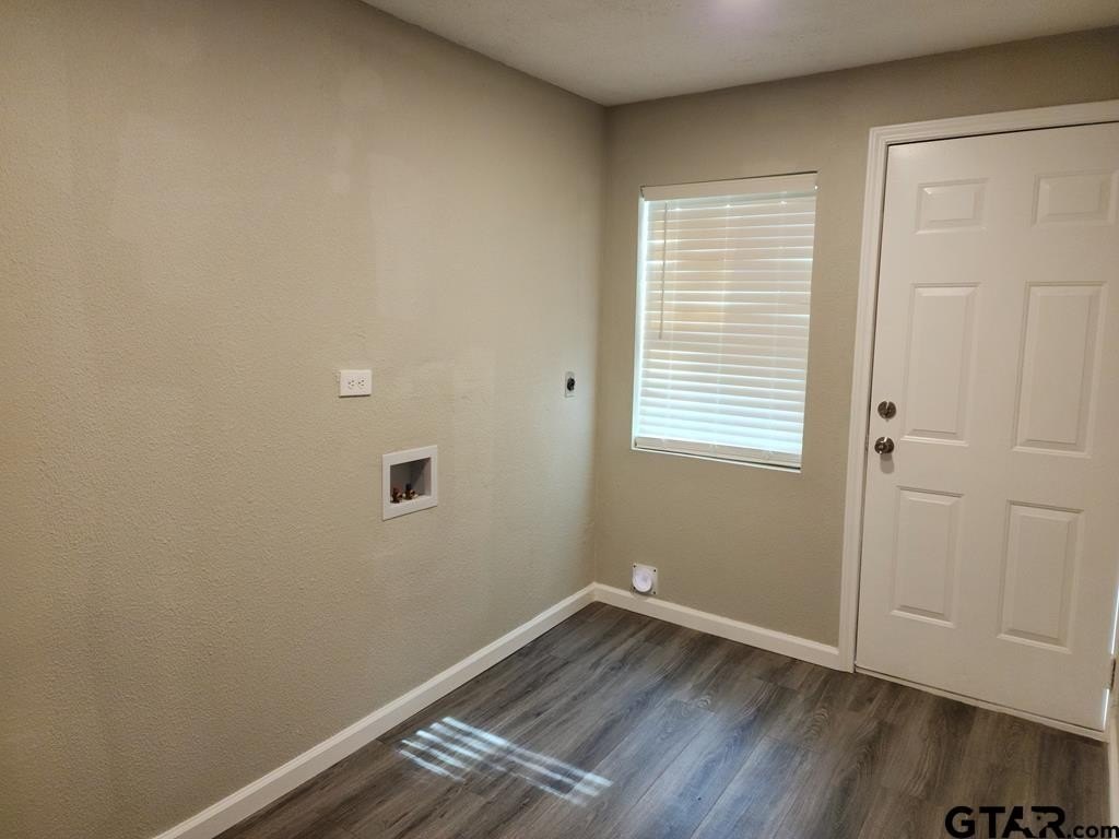 Single Family 3BR 2BA - 402 W. Carolina St, Palestine, TX