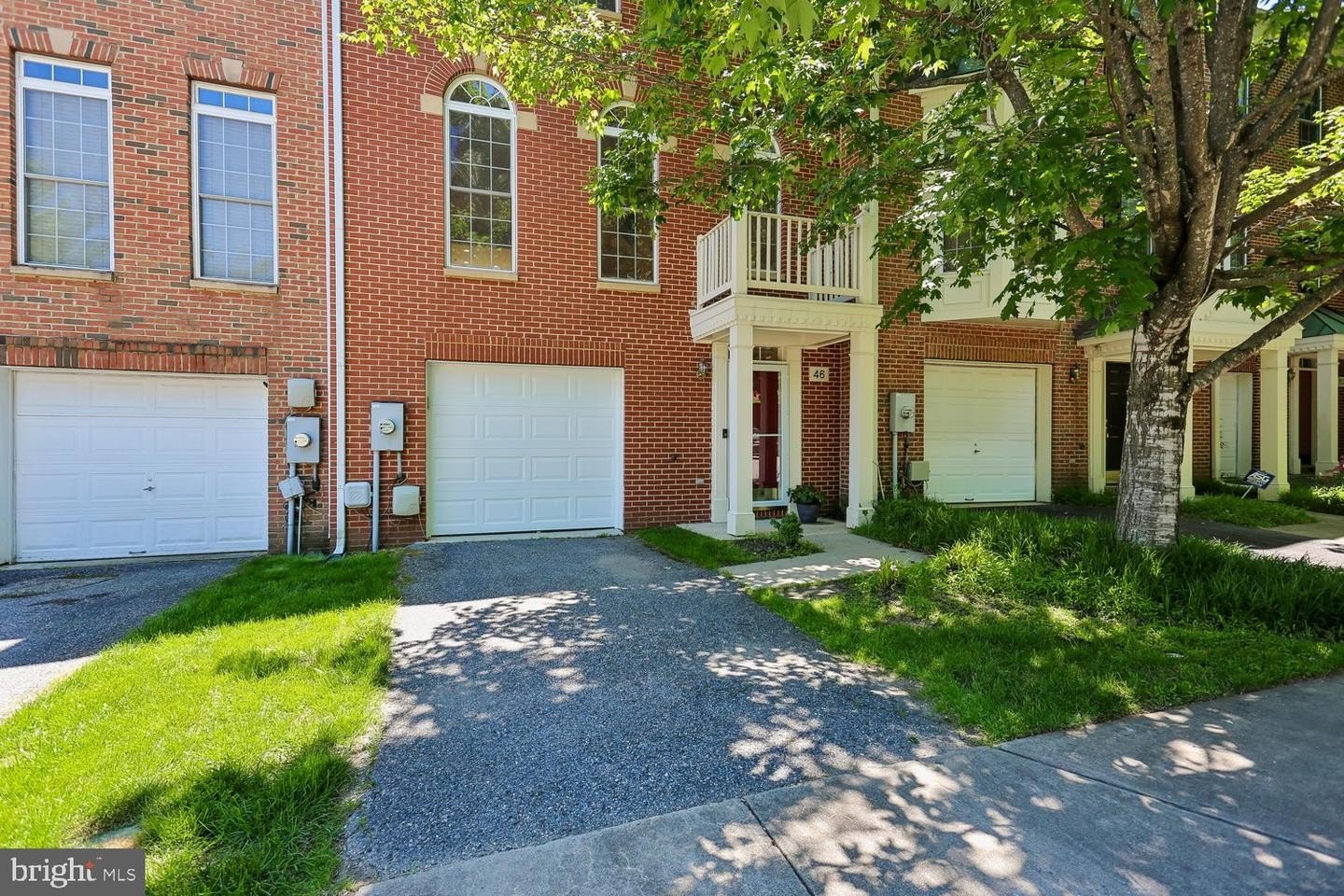 Single Family 3BR 4BA - 46 WADDINGTON LN, ROCKVILLE, MD