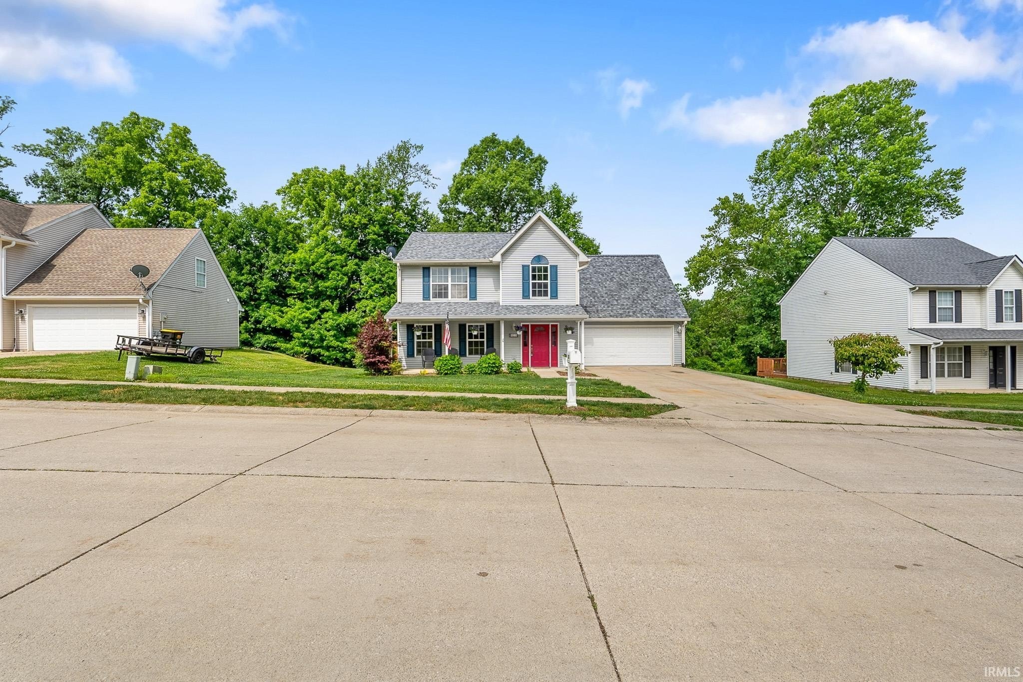 Single Family 4BR 3BA - 834 S Deer Run, Ellettsville, IN
