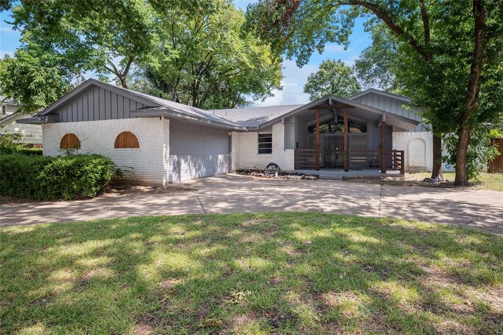 Single Family 3BR 3BA - 912 Glen Oaks Boulevard, Dallas, TX