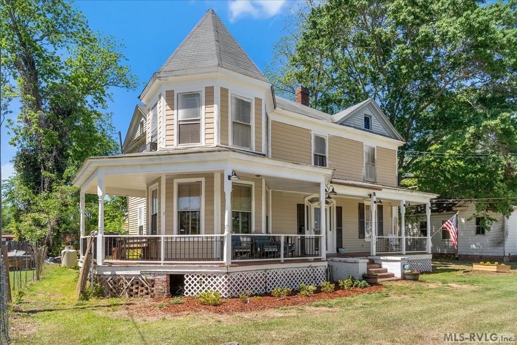 Single Family 4BR 2BA - 906 Roanoke St, Scotland Neck, NC