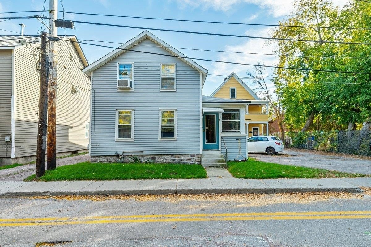 Single Family 3BR 1BA - 77 Sherman Street, Burlington, VT