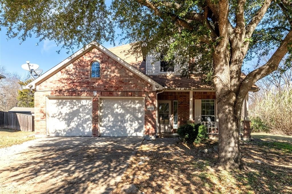 4921 Kingfisher Ln