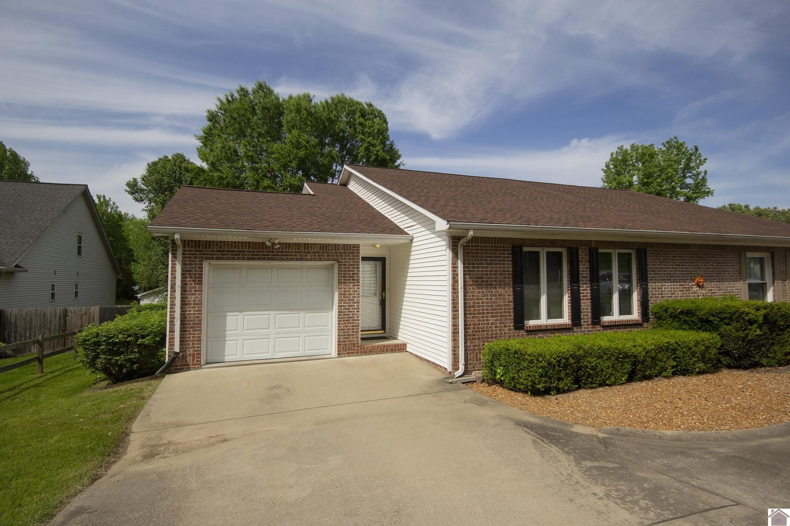Single Family 3BR 2BA - 5073 Hill Terrace, Paducah, KY