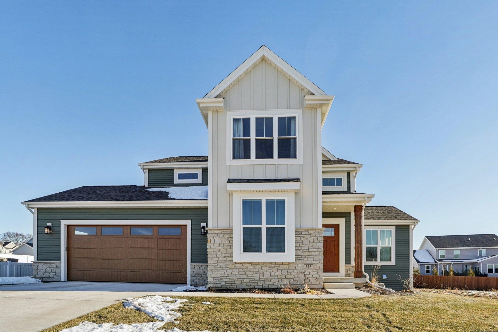 Single Family 5BR 3BA - 546 Buss Road, Cottage Grove, WI