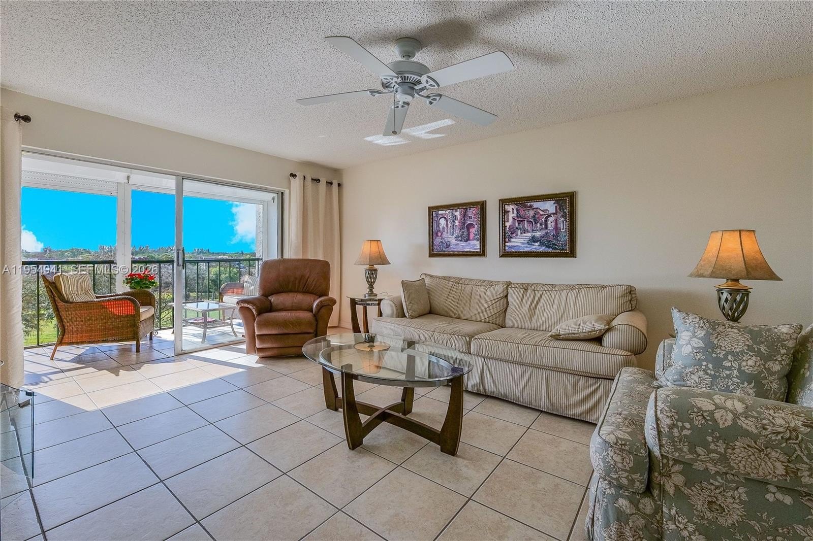Condo 2BR 2BA - 5860 NW 44th St, Lauderhill, FL