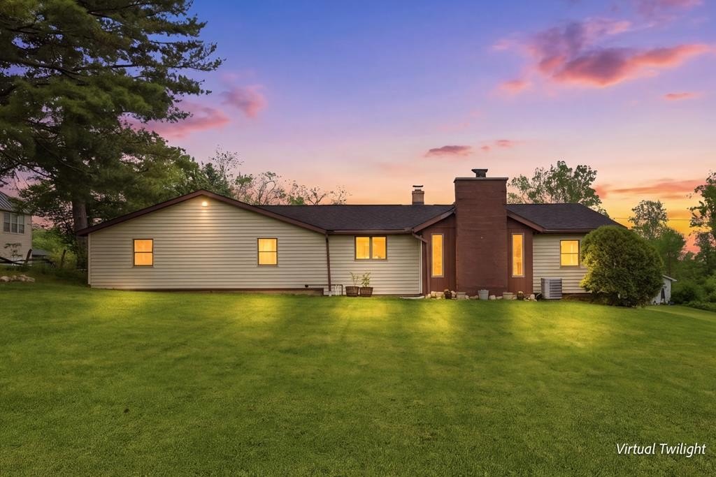 Single Family 4BR 2BA - 519 Township Road 700, Polk, OH