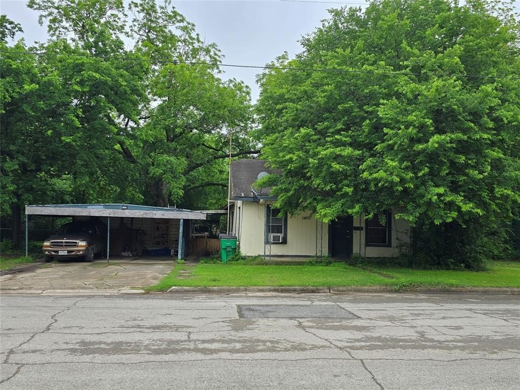 Condo 3BR 1BA - 1406 E Garnett Street, Gainesville, TX