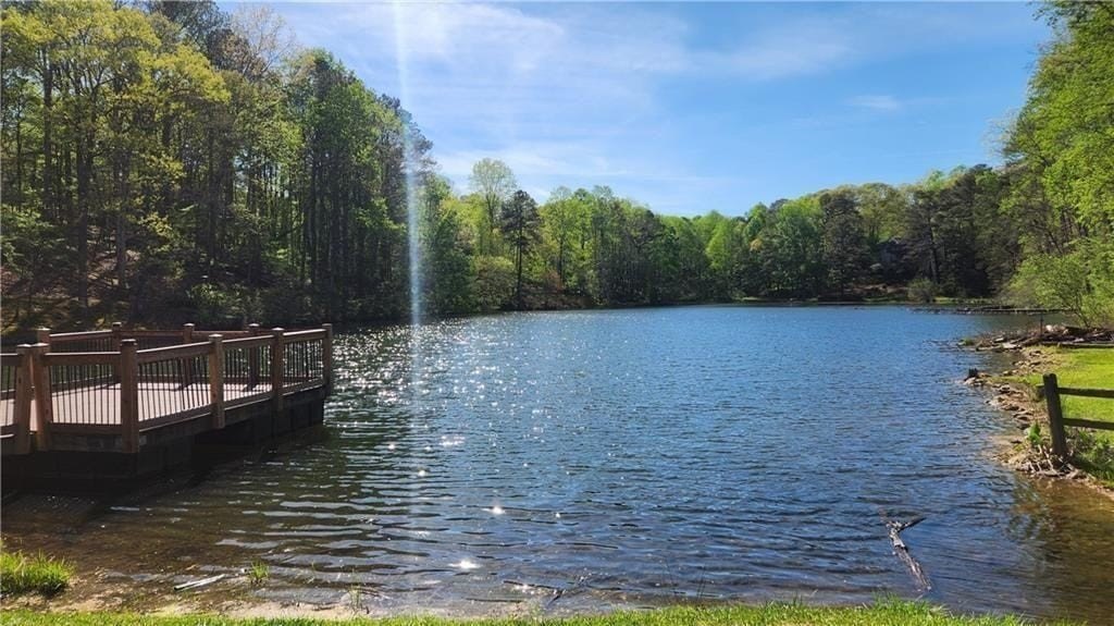 Single Family 3BR 3BA - 206 Apple Court, Woodst, GA