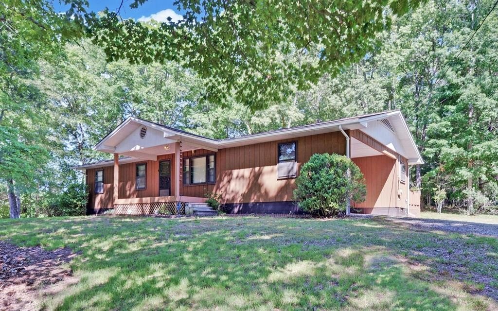 Single Family 3BR 1BA - 517 Nicholson Road, Blairsville, GA