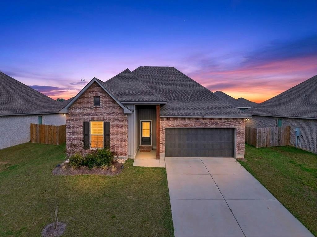 Single Family 3BR 2BA - 11402 Crystal Lake Drive, Gulfport, MS
