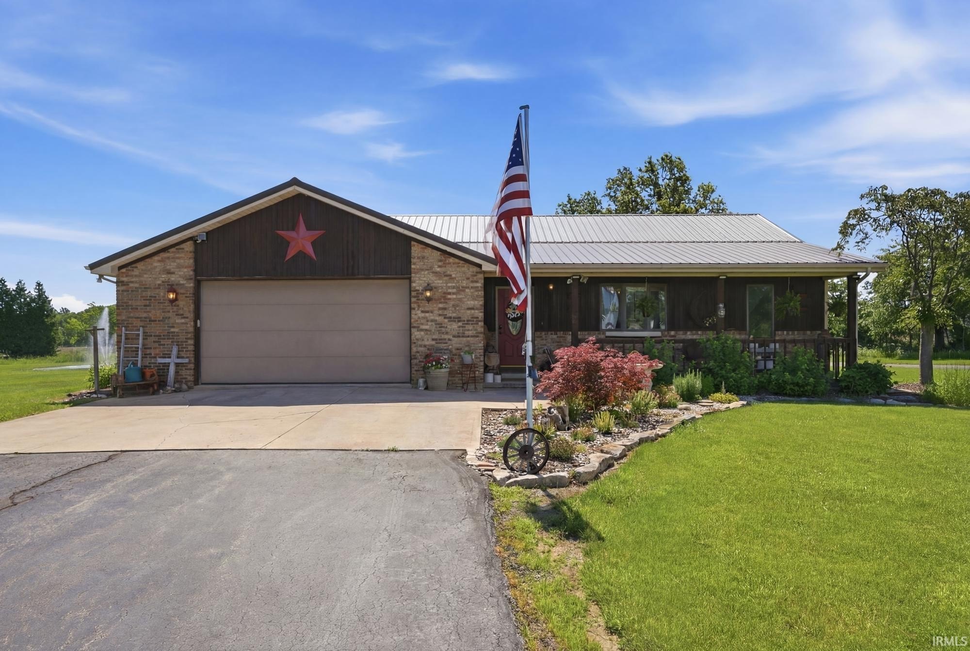 Single Family 3BR 3BA - 15001 Brunson Road, Hoagland, IN