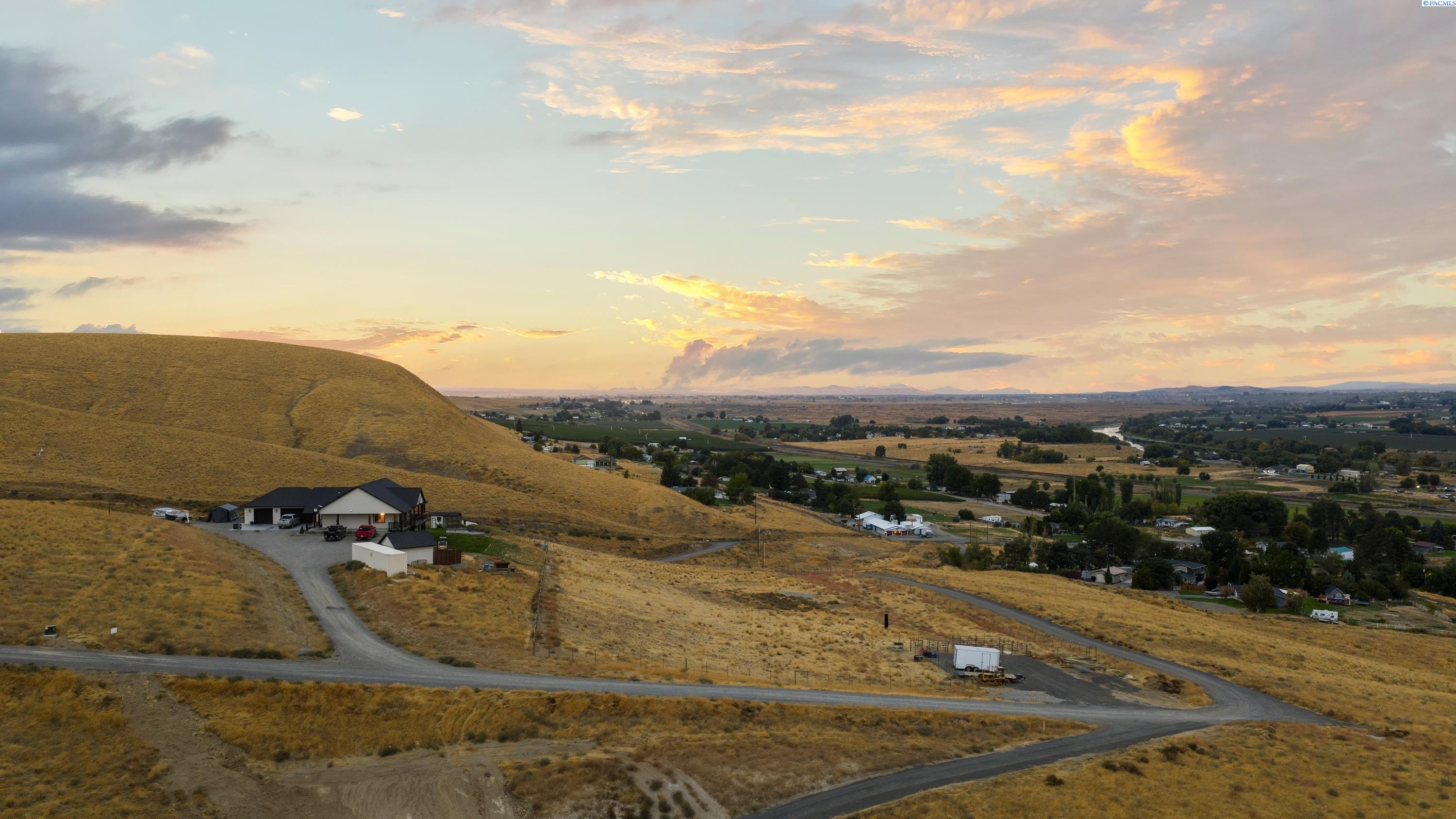 Other 3BR 3BA - 24168 S 242 PR SW, Prosser, WA